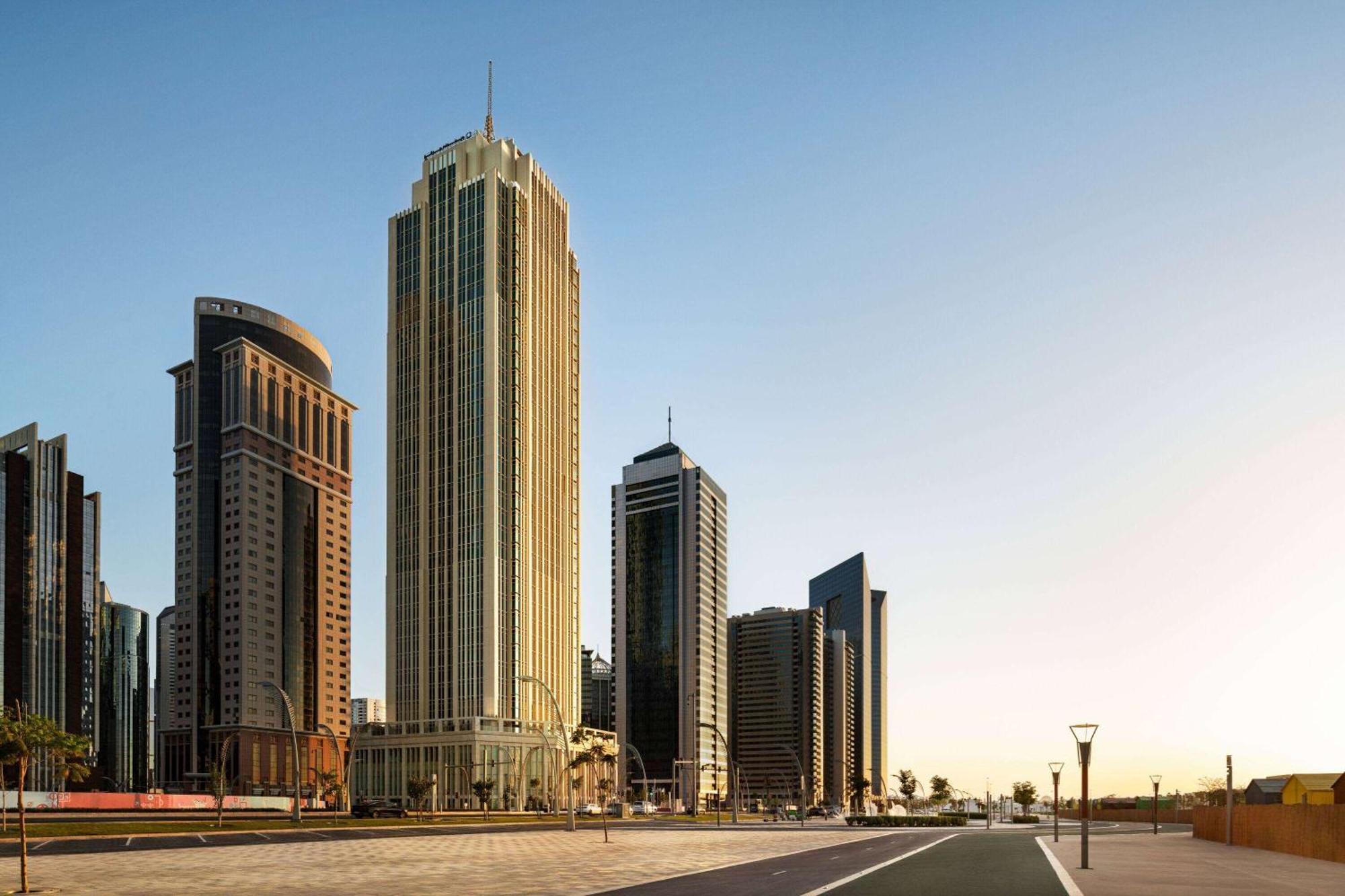 Wyndham Grand Doha West Bay Beach Hotel Exterior photo